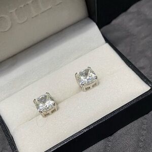 Elegant Stud Earrings